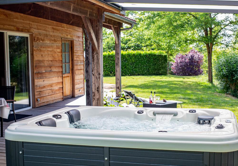 Chalet avec spa privatif et piscine privative Gers